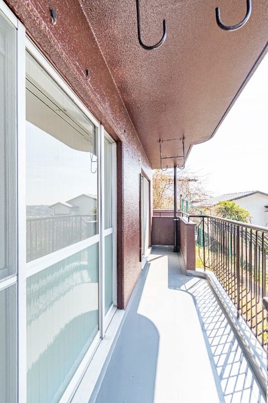 バルコニー　外からの目が気にならないバルコニーで洗濯物が干せます