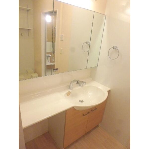 洗面設備　洗髪洗面化粧台