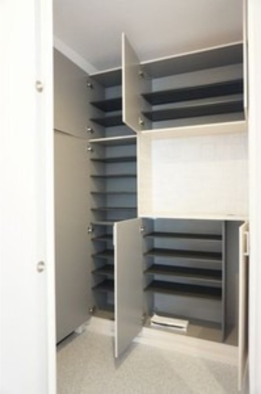 玄関　図面と現状に相違がある場合には現状を優先