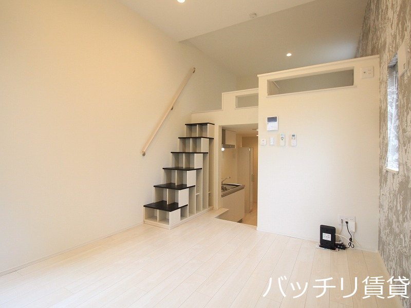 居室・リビング　画像は同型タイプの為、現状を優先致します。