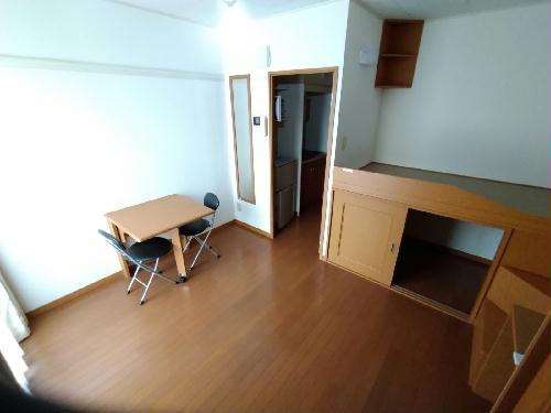 居室・リビング　2階は絨毯仕様