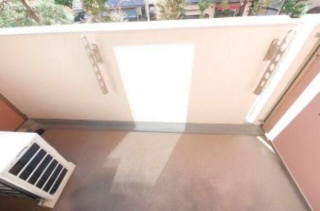 バルコニー　バルコニーあります