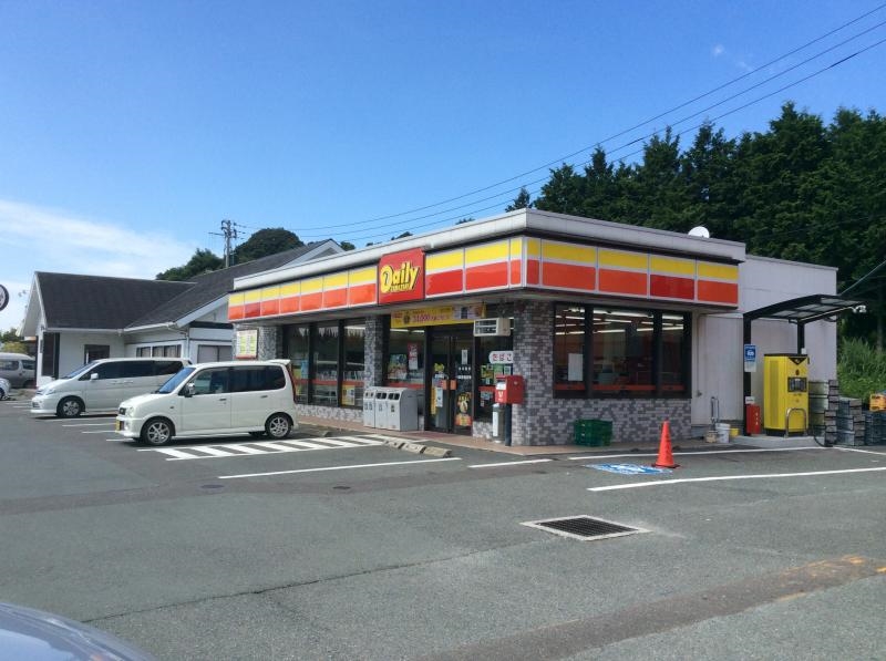 コンビニ　デイリーヤマザキ 福岡篠栗店（コンビニ）まで1334m