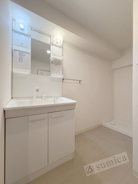 洗面設備　洗面脱衣所付き！独立洗面台が便利です♪♪