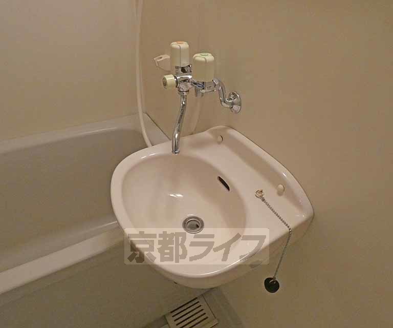 洗面設備　洗面台です。