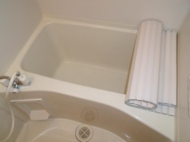 バス・シャワールーム　綺麗なバスルーム