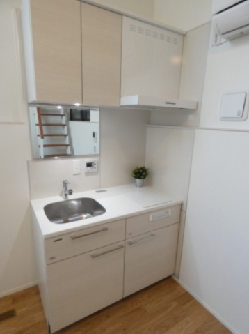 キッチン　同物件、別部屋のお写真です