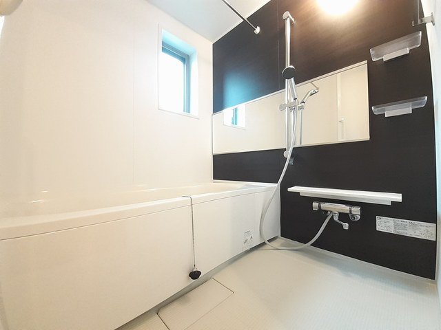 バス・シャワールーム　日々の疲れを癒すお風呂付です