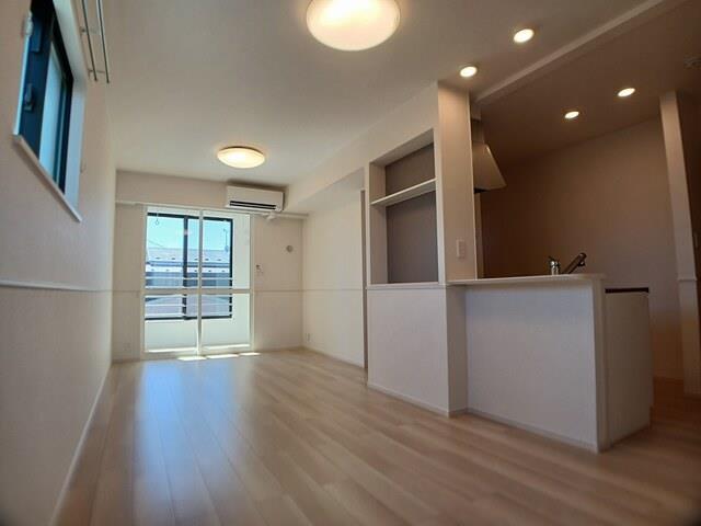 居室・リビング　リビング