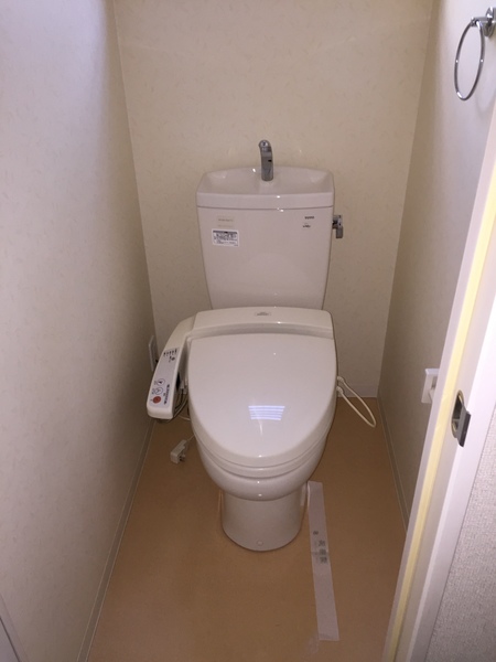 トイレ　※別部屋参考写真