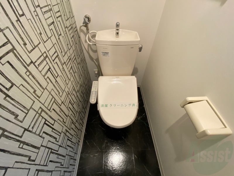 トイレ　ウォシュレット機能がついたトイレ。安心して使用できますね。