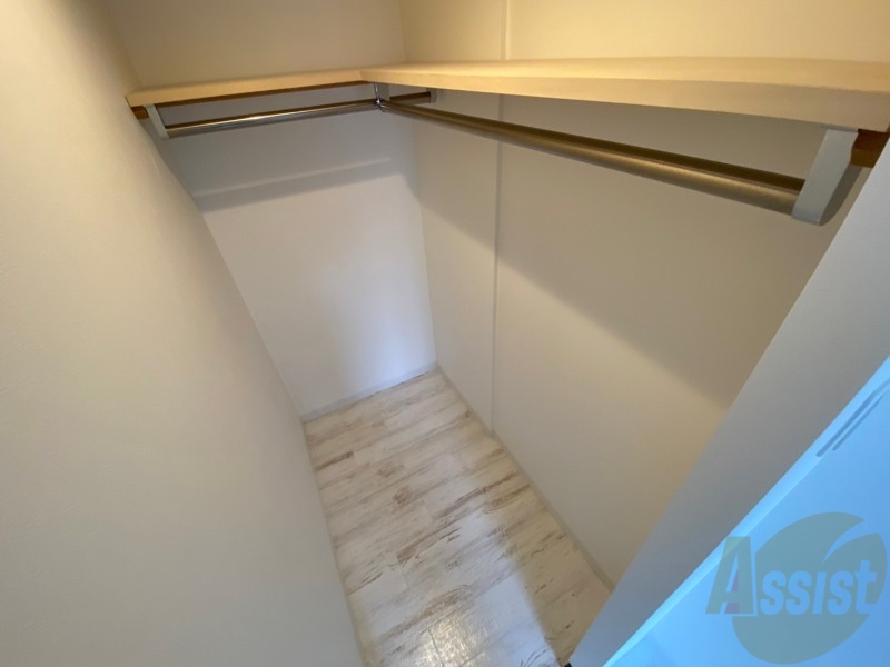 収納　寝室の収納です。部屋がすっきり片付きます。