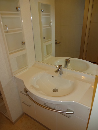 洗面設備　同マンション別部屋