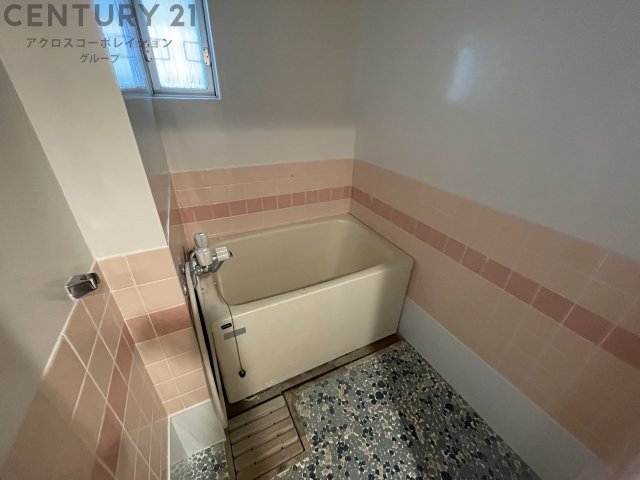 バス・シャワールーム　シンプルで機能的なユニットバスです！