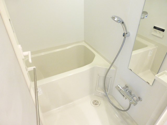 バス・シャワールーム　バス※別部屋参考写真