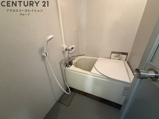 バス・シャワールーム　シンプルで機能的なユニットバスです！