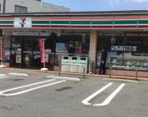 コンビニ　セブンイレブンさいたま鹿手袋店（コンビニ）まで544m