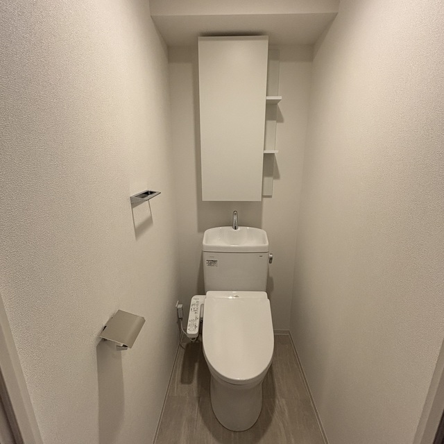 トイレ　※写真は同タイプ住戸です。