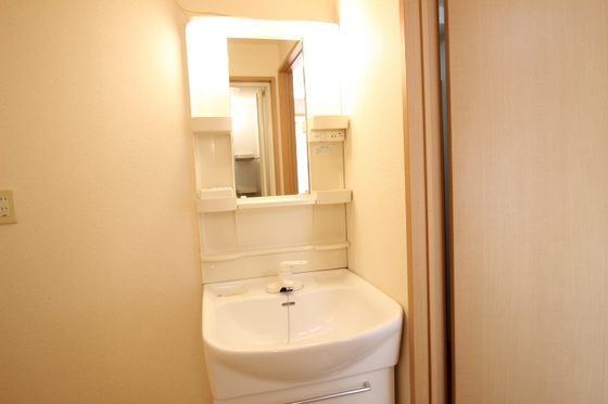 洗面設備　※別部屋の写真です