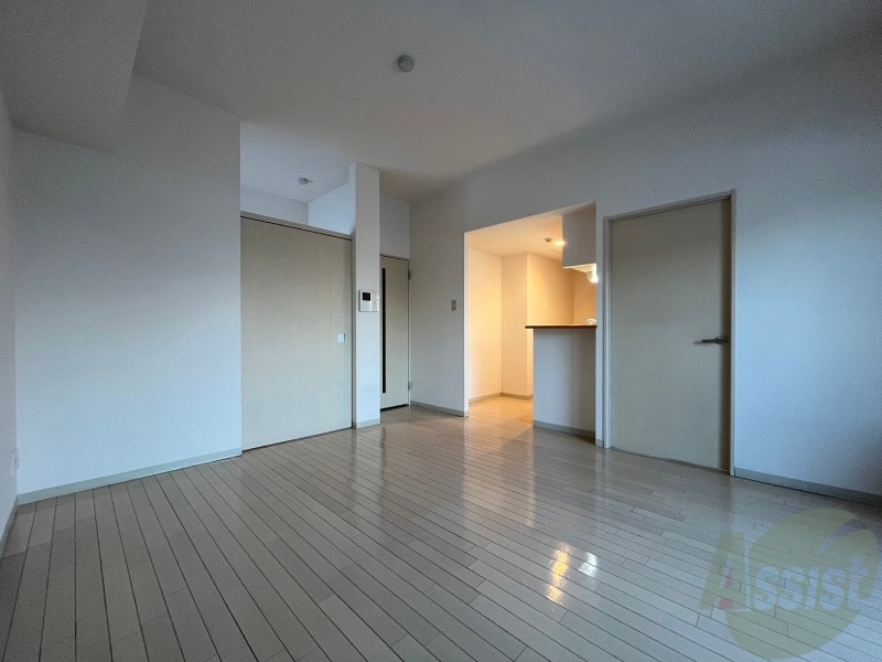 居室・リビング　広くてキレイなお部屋が広がっていて、充実した生活が送れそう。