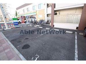 駐車場　駐車場