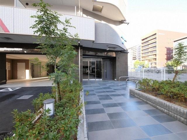 エントランス　ゆとりのあるエントランスです