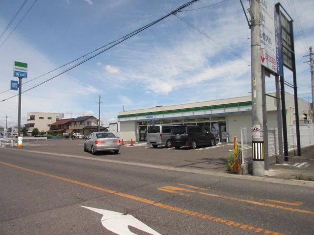 コンビニ　ファミリーマート笠松東金池店（コンビニ）まで1000m
