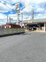 コンビニ　セブンイレブン大津大萱3丁目店（コンビニ）まで75m