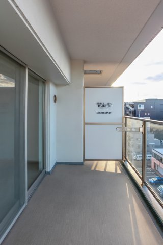 バルコニー　別号室です。現状優先です。