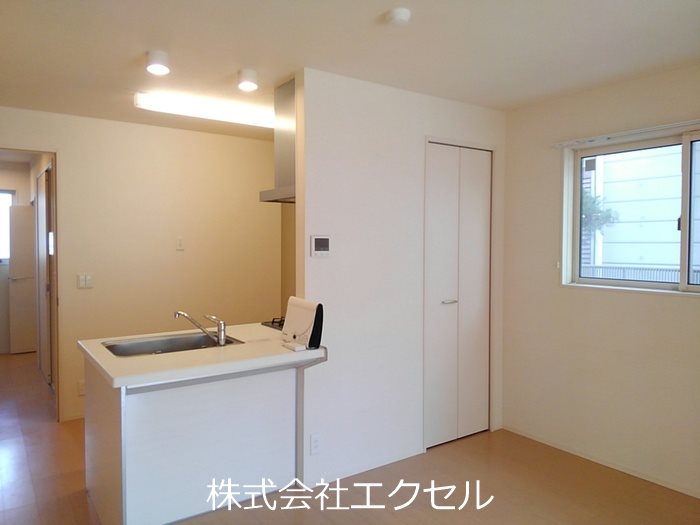 居室・リビング　エアコン完備で快適にお過ごしいただけます。