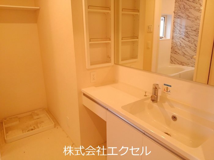 洗面設備　独立洗面台です。