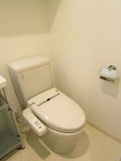 トイレ　※別部屋の参考写真です。