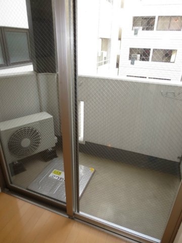 バルコニー　※別部屋の参考写真です。