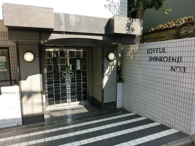 エントランス　★エントランス前★