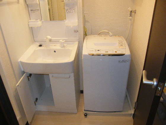 洗面設備　※別部屋の写真です