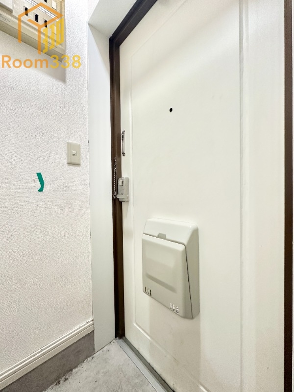 玄関　※別部屋参考写真現況優先