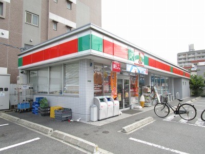 コンビニ　サンクス（コンビニ）まで230m
