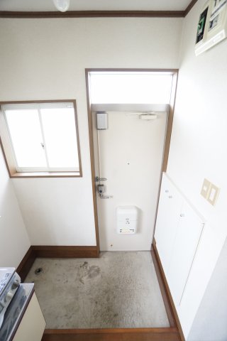 玄関　※同タイプの写真です。