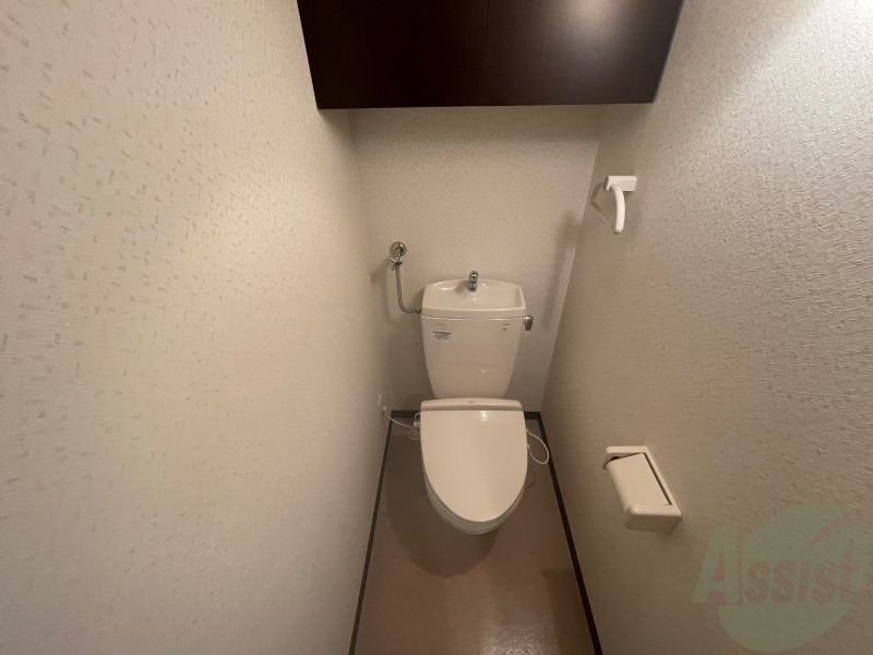 トイレ　こちらはトイレです。清潔感があり、安心して使用できます。