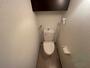トイレ　こちらはトイレです。清潔感があり、安心して使用できます。