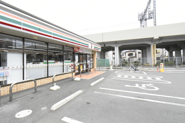 コンビニ　セブンイレブン越谷宮本町1丁目店（コンビニ）まで337m