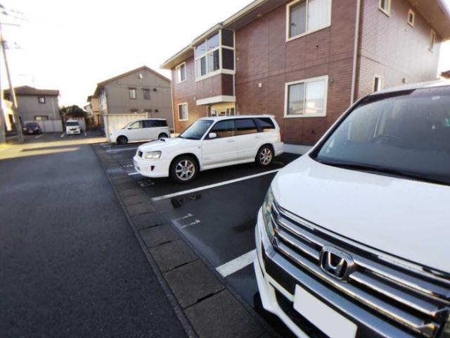 その他　敷地内駐車場（その他）まで0m