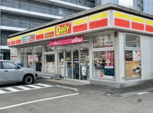 コンビニ　デイリーヤマザキ仙台花京院２丁目店（コンビニ）まで220m