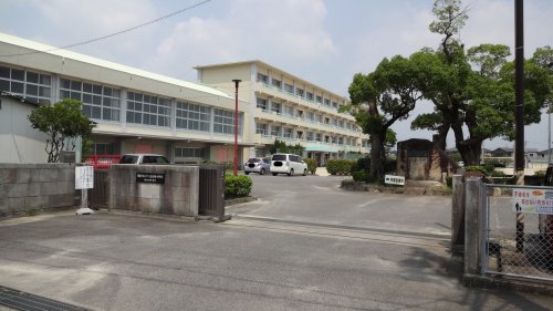 小学校　岡崎市立六ツ美北部小学校（小学校）まで682m