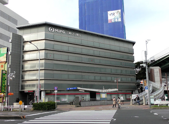 銀行　三菱UFJ銀行上前津支店（銀行）まで132m