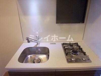 キッチン　同建物内、別のお部屋の参考写真になります。