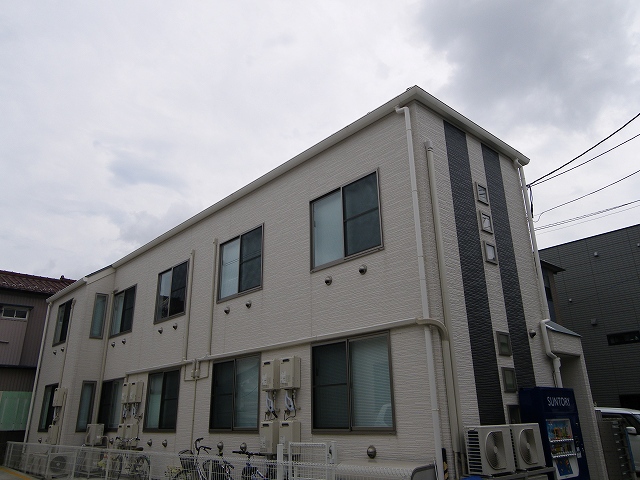 建物外観　JR南武線「鹿島田」駅より徒歩10分のアパートです。