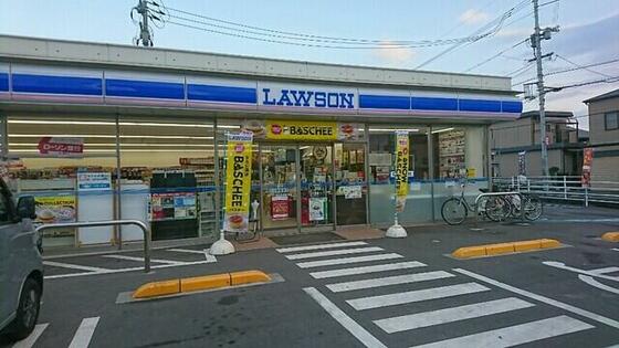 コンビニ　ローソン岡山庭瀬駅前店（コンビニ）まで319m
