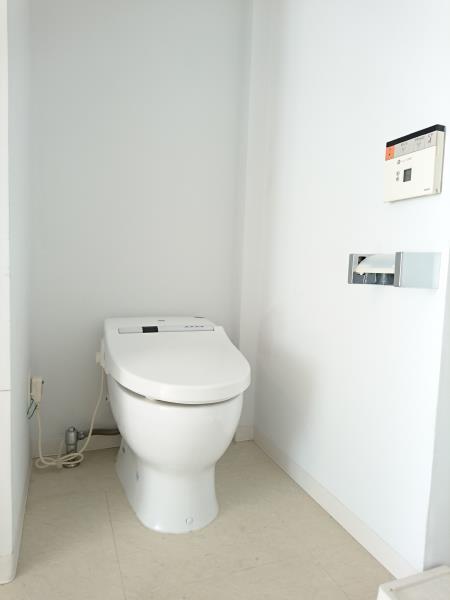 トイレ　ゆったりとした空間のトイレです