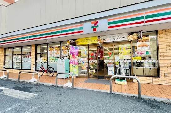 コンビニ　セブンイレブン 江東木場３丁目店（コンビニ）まで284m
